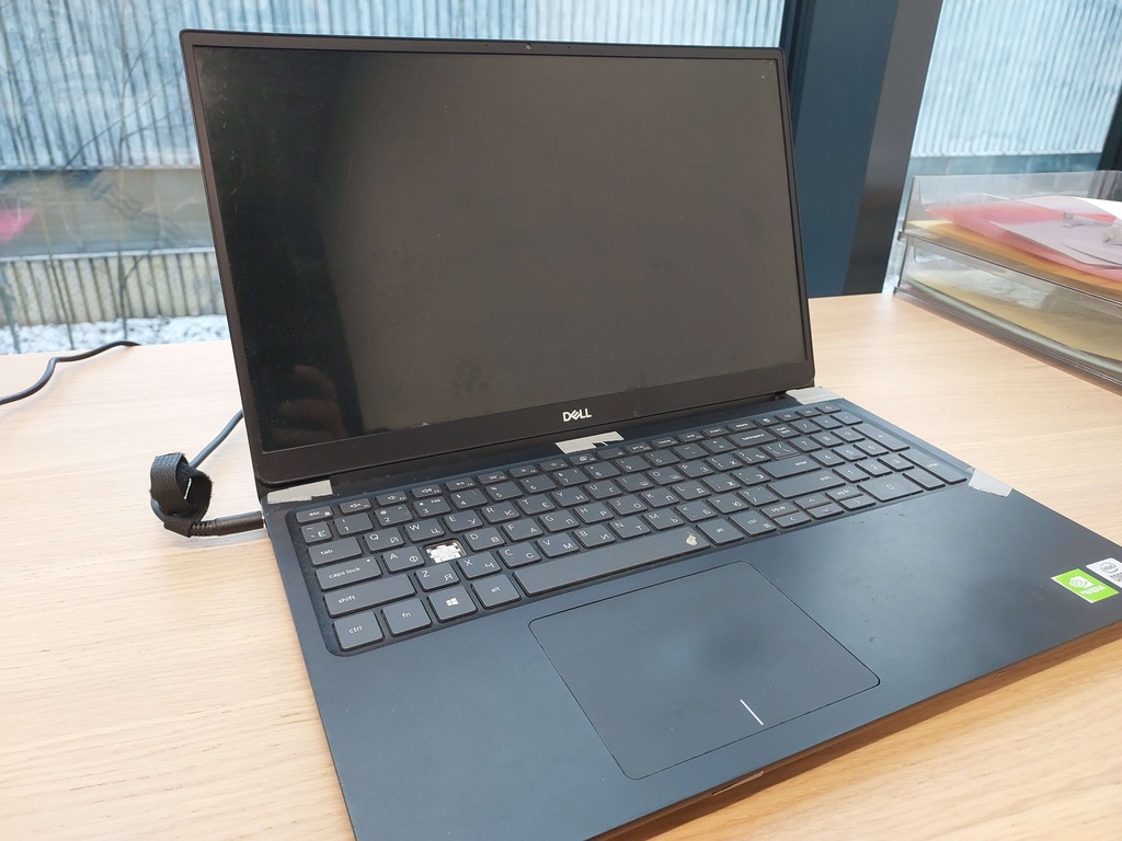 Dell ноутбук, Intel Core i7-10510U, 24GB RAM, 459GB SSD, Windows 10