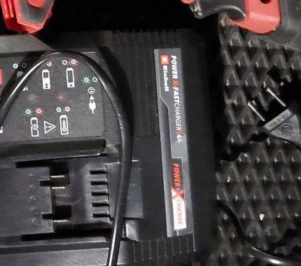 Einhell Power X-Fastcharger 4 A зарядний пристрій для акумуляторів Power X-Change